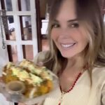 Roxana Díaz Instagram - Hoy nuestra cena fue en casa y pedimos sushi 🍣 Pedimos a @tenshi.sushi que tiene delivery y a toda caracas... también tienen restaurante 🤩 . Muy bueno! Recomendado💯 . @tenshi.sushi . #sushi #delicious #delivery #restaurant