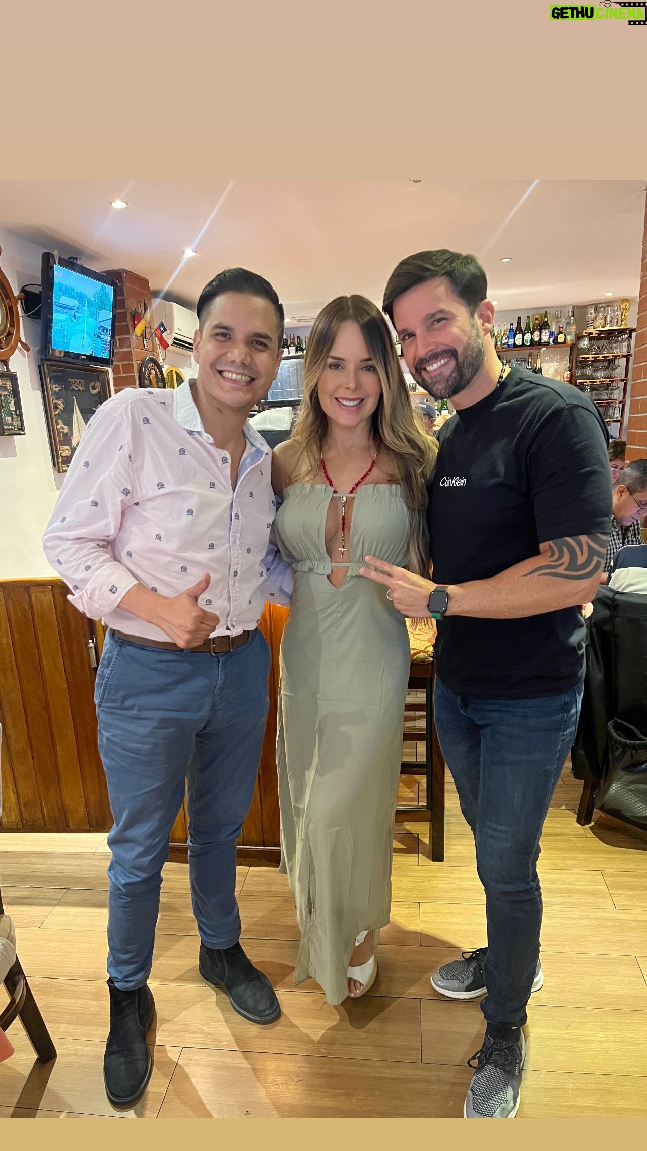 Roxana Díaz Instagram - Solo les diré que @cafehilda es uno de mis lugares favoritos.... se come delicioso y puedes compartir en familia o con amigos... además los viernes y sábados disfrutarás de música en vivo 👏👏👏👏👏👏👏 . Ven a conocer @cafehilda . #restaurant #love #musicaenvivo #gastronomia