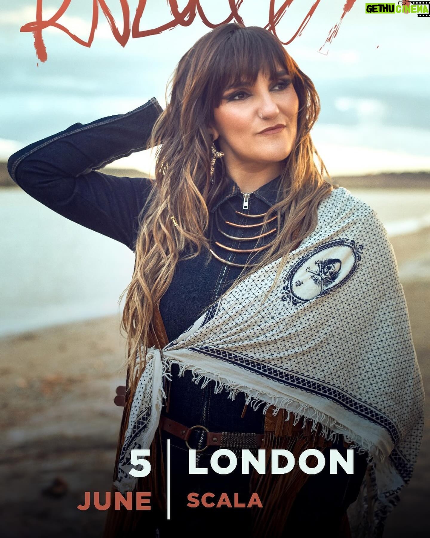 RozalΓ©n Instagram - VOLVEMOS A LONDRES, DUBLIN Y EDIMBURGO seΓ±orxs!!!!!! ππ»π₯ππ»π₯ππ»π₯ππ»π₯ππ»π₯ππ»π₯ππ»π₯ππ»π₯ππ»π₯ππ» Las ganas que tenΓamos de volver a verosβ¦ Este junio!! Triplete! Nos vemos no? π« #RozalΓ©n #ElAbrazo #GiraEuropa