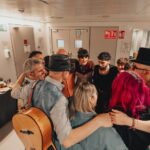 Rozalén Instagram - NUESTRO PRIMER LICEUUUU!!!!!! 😭😭😭😭😭😭😭😭😭😭😭 Moltes gràcies per aquest amor del bo!!!! 💞💞💞💞💞💞💞💞💞💞💞 Por dios, decidme cómo lo vivisteis?? (Ahora sí! Que ayer Instagram se volvió loco!) 📸 Gaete.Photo #Rozalén #ElAbrazo #Barcelona #TeatreGranLiceu