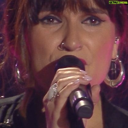 Rozalén - 10.2K Likes - Ura Bere Bidean 2023
@rozalenmusic "Xalbadorren heriotzean" ✨️
💜14/24
#MejoresMomentos
#MomentuOnenak
#Bestof23
@fernandovelazquezmusic
@bilbaorkestra
@sdadcoralbilbao
@laboral_kutxa