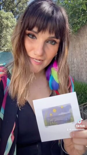 Rozalén Instagram - Los 13 abrazos que esconde este disco 🫂💞
Ya lo habéis escuchado?? 
Tenéis favorita?? 
Mmmmmmmmm 😇

#ElAbrazo #Rozalén #NuevoDisco #ExplicaciónCanciones