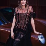 Rozalén Instagram - Este año nos toca mostraros lo que llevo escribiendo durante 4 años… Estamos puliendo los últimos detalles. Qué vértigo me da. 🔥 Gracias @harpersbazaares por incluirme en este reportaje con tantos compañerxs que quiero y admiro y por contar ya un poquito de lo que viene 💕 Foto: vladimirmarti Texto: @educuevas.n / @albertopinteno Estilismo: @beamvelasco y @tamvekic