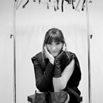 Rozalén Instagram - 🖤🖤🖤 “Y en cambio cuando te miro, todo cobra sentido…” 📸 @gerardphilippemabillard