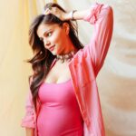 Rubina Dilaik Instagram - “Thank you “ for making Kisine Btaya Nahi - ‘The motherhood Journey , the most loved season 🧡♥️ . . , : . #rubinadilaik #grateful