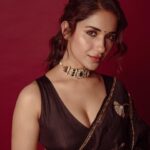 Ruhani Sharma Instagram - 🍩 . . . . 📸 @puchi.photography MUA @makeuphairbyrahul Saree @raw_mango Jewellery @the_jewel_gallery Styling @manogna_gollapudi Assisted by @sai_mad_max1