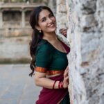 Ruhani Sharma Instagram - Mee Telugu Ammayi 🦋 . . . . . 📸 @pranil_chintewar Mua @makeuphairbyrahul Stylist @anushapunjala Saree @kushalethnix Assisted by @sai_mad_max1