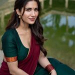 Ruhani Sharma Instagram - Mee Telugu Ammayi 🦋 . . . . . 📸 @pranil_chintewar Mua @makeuphairbyrahul Stylist @anushapunjala Saree @kushalethnix Assisted by @sai_mad_max1