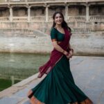 Ruhani Sharma Instagram - Mee Telugu Ammayi 🦋 . . . . . 📸 @pranil_chintewar Mua @makeuphairbyrahul Stylist @anushapunjala Saree @kushalethnix Assisted by @sai_mad_max1