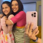 Rupali Ganguly Instagram – Jaldi Jaldi mein shoot ki gayi reel …. Na gaana pata tha na coordination thi … but had to shoot a bday reel for this darling girl💕
Happy Birthday sweetest @aurrabhatnagarbadoni ♥️

#happybirthday #rupaliganguly #anupamaa #grateful #instagood #trendingreels #reelitfeelit #jaimatadi #jaimahakal
