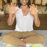 Russell Brand Instagram – I got baptised!!!!

And…

#baptism #christianity
