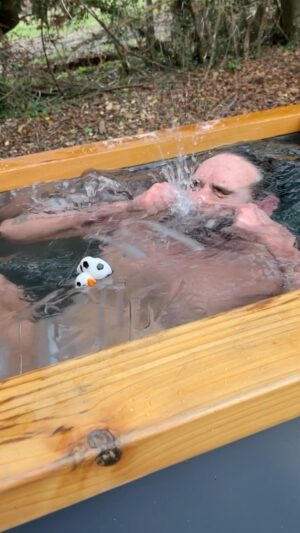 Russell Brand Instagram - 2024 for you?! Let me know in the comments 

#coldplunge #icebath