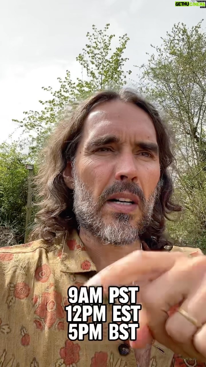 Russell Brand Instagram - Tonight’s show is a special one you’ll love if you’re interested in the culture war🗣🤐 Streaming from 5pm BST / 12pm EST⏰