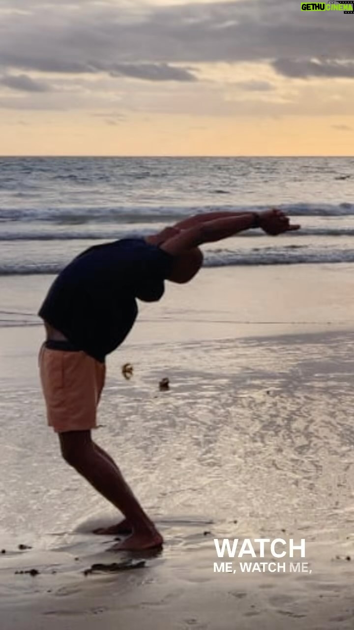 Russell Simmons Instagram - Chinese Doctors Yogis and many healers teach us about the necessity for flexibility in the spine "if ur spine is flexible you are young" Paramahansa Yogananda said God was in the spine So Stretch bend manipulate and meditate on the spine ❤️
