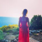 Ruth Connell Instagram - Big view, Big Sur ❤️ 📸 @robenedict