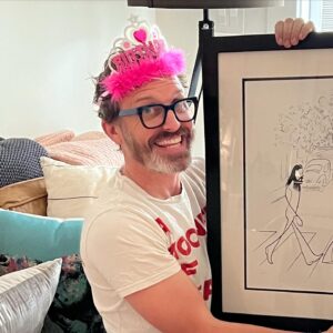 Ruth Connell Instagram - Happy birthday princess! 🩷
A moonful of stars, some Beatles and a touch of Haring to you on your special day @robenedict you are very loved ❤️