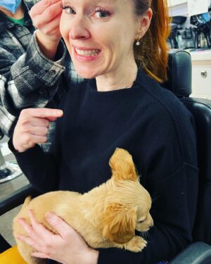 Ruth Connell Instagram - You can’t take her home they said…. 
No leave her - they said….
#FridaMarie 🧡 📸 @michellelpedersen