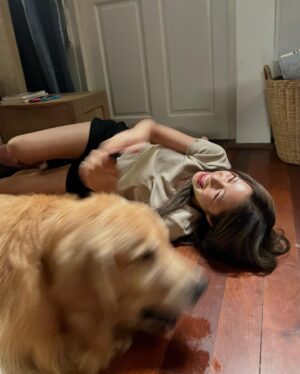 Rutricha Phapakithi Instagram - สาวๆบ้านอัมพรโสภน👧🏻👧🏻👧🏻 x ลาเต้🐶💘
#23point5