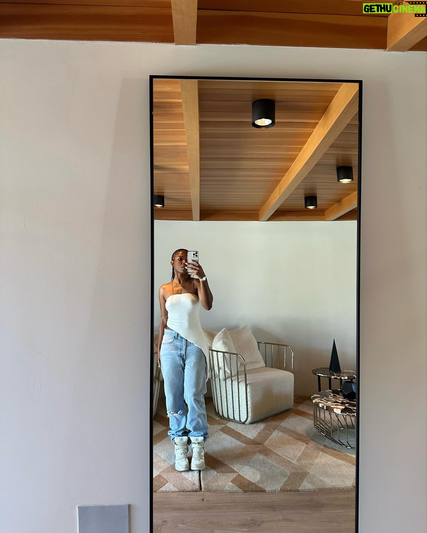 Ryan Destiny - 161.3K Likes -
