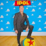 Ryan Seacrest Instagram – Our #IDOL hopefuls continue to reach for the sky, looking to make it into your Top 3! #DisneyNight kicks off LIVE coast-to-coast at 8e/5p. Tune in, Partner