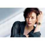 Ryoko Yonekura Instagram - 『Precious』7月号でお世話になりました！ スーパー憧れのオーデマピゲさんのロイヤルオーク⌚️を身に付ける機会が！ 私は背も高い方ですし ロイヤルオークのようなしっかり主張してる時計が大好きです。 フェイスのカラーによって質感やイメージが全然変わるので、撮影中始終幸せ気分でした(*^^*) Thank you "Precious" July issue! I had the opportunity to wear my dream watch - Audemars Piguet Royal Oak ⌚️! Being as tall as I am, I love watches with a strong statement such as Royal Oak. I was in a happy mood throughout the photo shoot, with face colors changing the texture and image of the watch (*^^*) @precious.jp @audemarspiguet #precious #Audemarspiguet #ロイヤルオーク