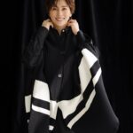 Ryoko Yonekura Instagram - 今日『LEE 』12月号が発売されます 久しぶりに表紙＆インタビューでお世話になりました！ 今私が感じる事、今まで感じてきた事色々語っておりますっ 人間って年を重ねる事によって考え方も少しずつ変化するかも…と。 今まで『白』は私にとって清潔さ、潔さ、だったけどこのところ安心感、リラックス効果に変化してる気もします！ お時間あったら手に取ってみて下さいね！ 写真はせっかくなのでアザーカットをどうぞ！ December issue of LEE is out today! Thank you LEE – been a while since I've done the cover & interview! We talked extensively about my current and past feelings! And about how people tend to gradually shift their mindset as they grow older… Like for me – white used to mean cleanliness and purity, but recently I find the color being more reassuring and relaxing! Thanks for checking it out! And just for you – the other cut! @magazinelee #magazinelee #leeweb #LEE12月号
