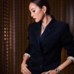 Ryoko Yonekura Instagram - 載せたはずなのに消えちゃったから もう一回。。。 @bulgari #serpenty #juellery #emerald #thankyou #goodexperience