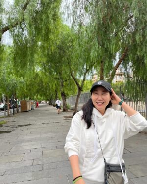 Ryu Hye-young Instagram - ⛺️🏝️니스에서. 

#tvn #텐트밖은유럽