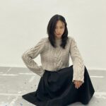 Ryu Hye-young Instagram - 🤎🩶