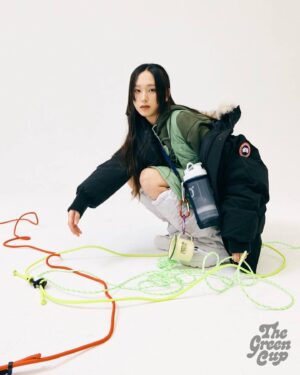 Ryu Hye-young Instagram - 👯‍♂️🦖🌲🥽🎒❄️

With @ramirani668
더그린컵 @thegreencup.official