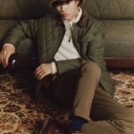 Ryu Jun-yeol Instagram - 🐎🎄🎁 Photographer @parkjongha Stylist @hye_young_style Hair @iljung_lee Make up @ansunghee7777