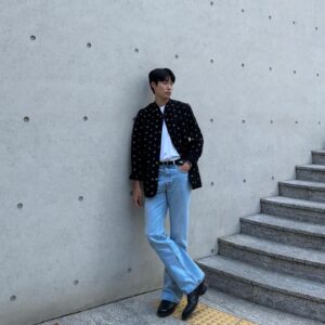 Ryu Jun-yeol Instagram - 지금 온도 17도. 🌞