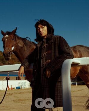 Ryu Jun-yeol Instagram - Man of the year. 
@ralphlauren 
Photo @ahnjooyoung_ 
Stylist @hye_young_style
Hair @iljung_lee
Make up @ansunghee7777 
@gq_korea
