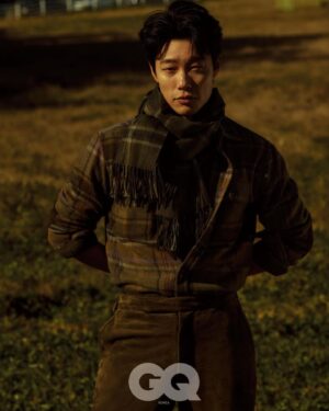 Ryu Jun-yeol Instagram - Man of the year. 
@ralphlauren 
Photo @ahnjooyoung_ 
Stylist @hye_young_style
Hair @iljung_lee
Make up @ansunghee7777 
@gq_korea