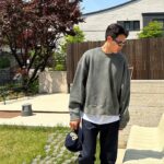 Ryu Jun-yeol Instagram - We’re in the movie. I feel up and I feel groovy.