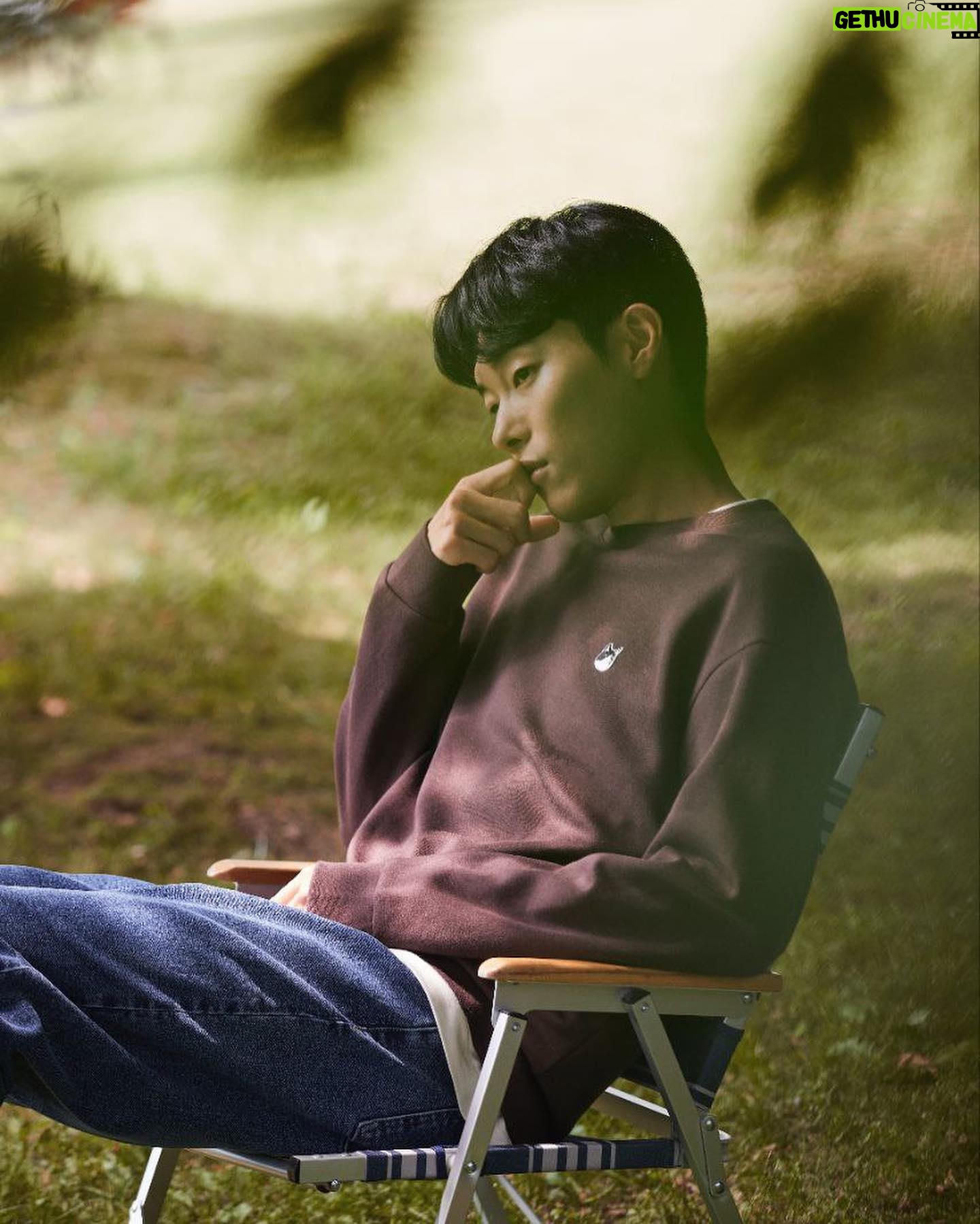 Ryu Jun-yeol Instagram - 아! 이제 가을! @polham_official