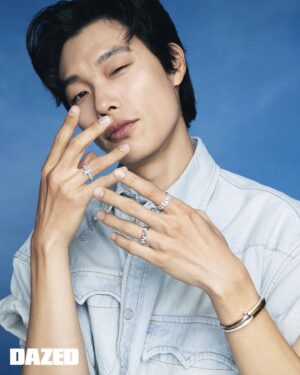 Ryu Jun-yeol Instagram - 엄마 사랑해 (내 인스타 보고 있지요? 😍😉)

#TiffanyAndCo #TiffanyMothersDay #LoveYouMom #HappyMothersDay #TiffanyPartner #티파니앤코