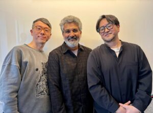S. S. Rajamouli Instagram - I was always curious about the process and making of fantastic Japanese anime. Thank you Rui Kuroki-san and Kazuto Nakazawa-san, for the wonderful time. Thoroughly enjoyed our creative discussions. Looking forward… 

いつも素晴らしい日本のアニメの制作プロセスに興味がありました。素晴らしい時間をありがとう、黒木ルイさん、中澤一登さん。創造的な議論を楽しんでいました。これからも楽しみにしています...