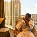 Sébastien Dubois Instagram - I stopped explaining myself when I realized people only understand from their level of perception 💫 #lasvegas #wynnhotel #lpdla5
