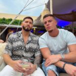 Sébastien Dubois Instagram - Aujourd’hui, AD n’est plus avec mon EX Léa Mary, et du coup jai reussi a lui pardonner et redevenir amis avec lui 🙏🏼 sans rancune @ad_laurnt ❤️