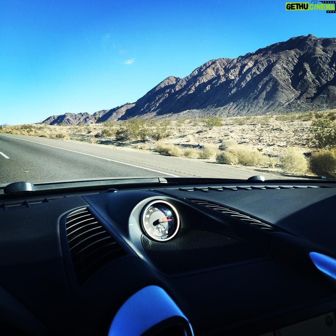 Sébastien Dubois Instagram - #porsche #road #to #lasvegas 🇺🇸