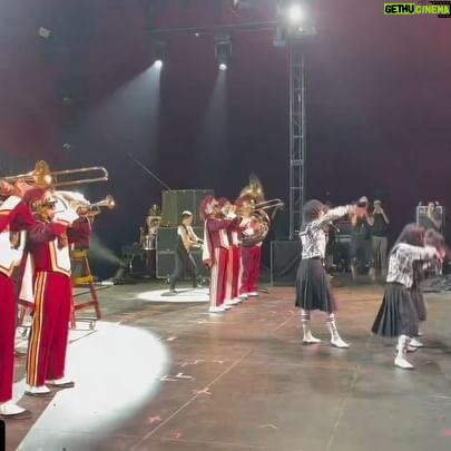 SUZUKA Instagram - TOKYO CALLING‼︎‼︎🔥🔥🔥🔥 USC Trojan Marching Band & TAIKO PROJECT Thank you so much🤝🏻🔥👊🏻 🔥🗼🔥 #Repost @japan_leaders with @use.repost ・・・ Tokyo Calling at Coachella! USC Trojan Marching Band & TAIKO PROJECT & ATARASHII GAKKO! Special Tokyo Calling!!! WE ARE MARCHING!!! 🪽🪽🪽 #coachella #tokyocalling #usctrojanmarchingband #taikoproject #atarashiigakko #新しい学校のリーダーズ