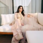 Saba Qamar Zaman Instagram - Eid Mubarak! ✨ #meripehlieid 💞