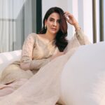 Saba Qamar Zaman Instagram - Eid Mubarak! ✨ #meripehlieid 💞