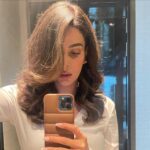 Saba Qamar Zaman Instagram - I 🤍 white. 🕊️ 💇‍♀️ @ethereal_salon