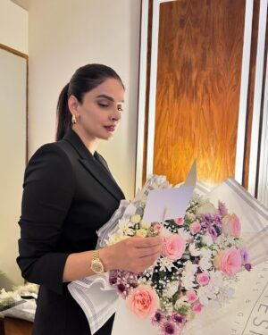 Saba Qamar Zaman Instagram - All your wishes have a special place in my heart, each of you has left a mark in my memory. Thank you for all your wishes. You all made me feel incredibly special! ♥️💋🥂

05/04/2024 ♥️