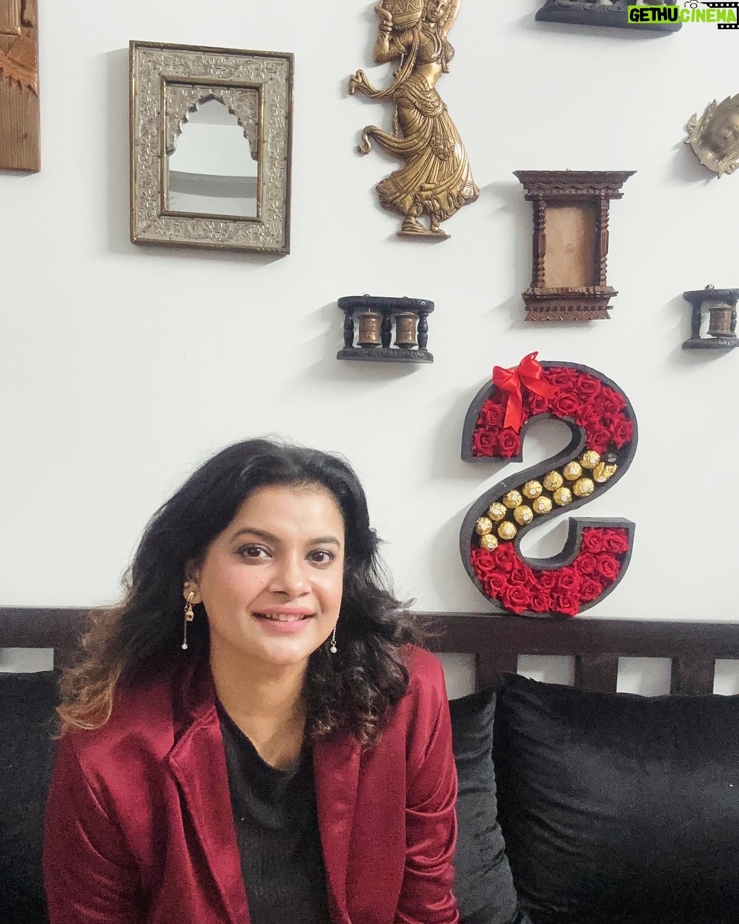 Sabnam Faria Instagram - When love visit you again, may it be safe, secure, genuine & reassuring ….. 🥀