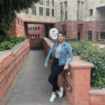 Sabnam Faria Instagram - A random afternoon in Delhi … #delhi #delhidiaries #nationalartgallery #modernart