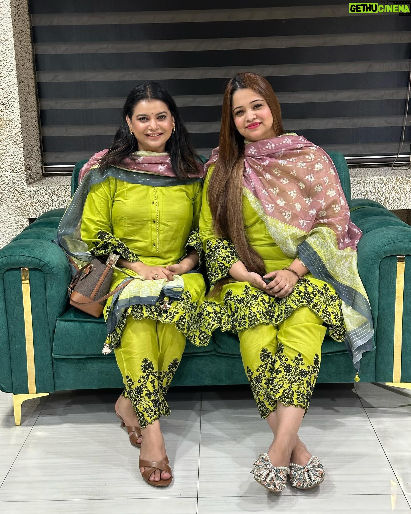 Sabnam Faria Instagram - একটুখানি চাঁদরাতের ঝলক 🌙