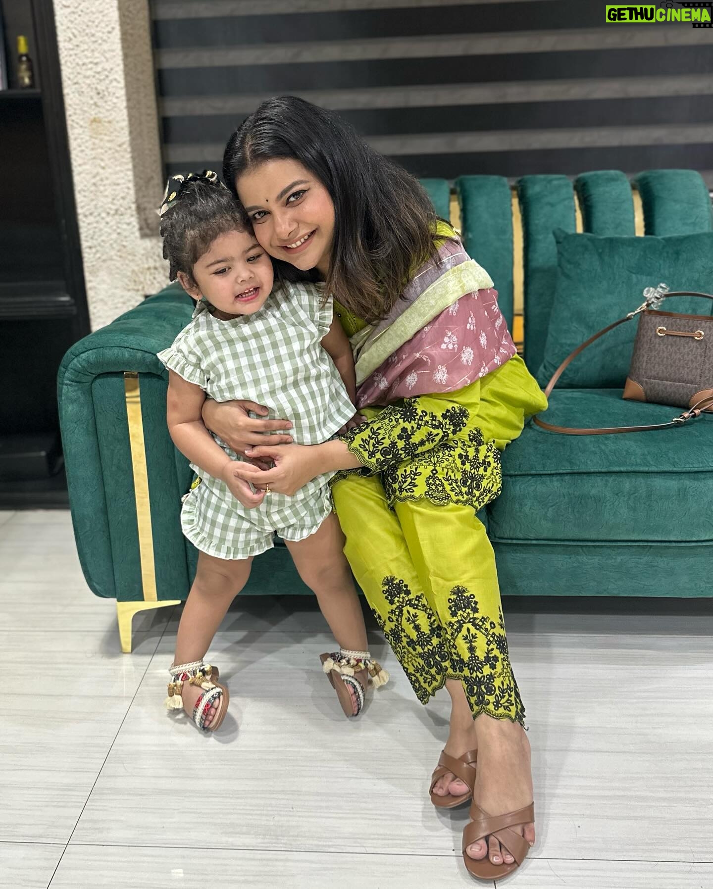 Sabnam Faria Instagram - একটুখানি চাঁদরাতের ঝলক 🌙